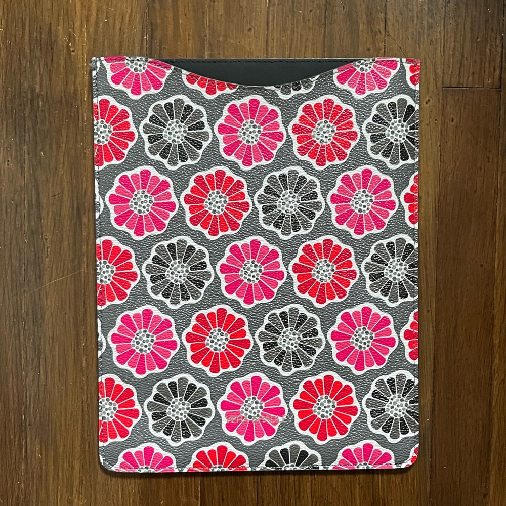 NWT Vera Bradley Floral iPad Sleeve
